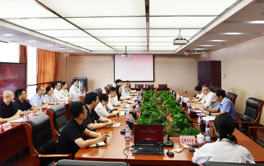 &#19975;&#35937;&#22478;&#23448;&#32593;&#28216;&#25103;&#20013;&#24515;&#65288;&#20013;&#22269;&#65289;&#23448;&#26041;&#32593;&#31449;