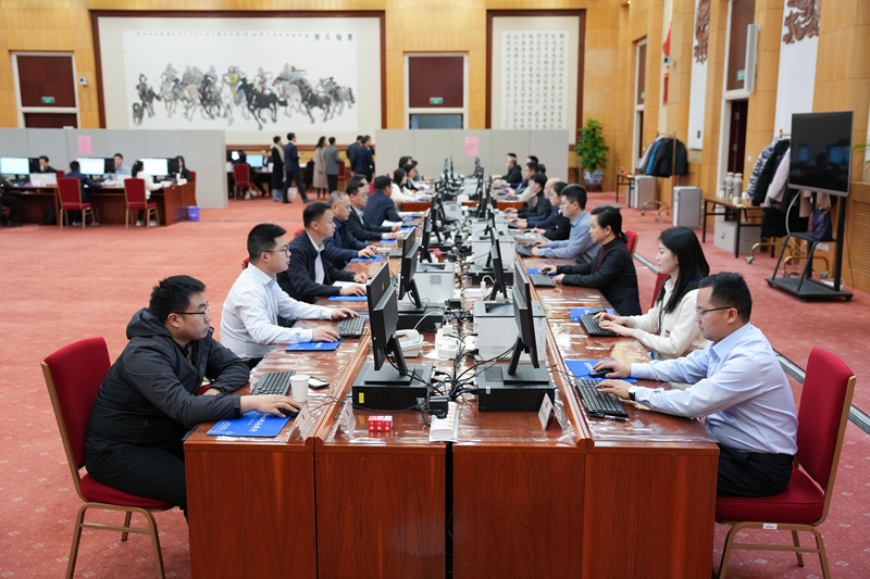 &#19975;&#35937;&#22478;&#23448;&#32593;&#28216;&#25103;&#20013;&#24515;&#65288;&#20013;&#22269;&#65289;&#23448;&#26041;&#32593;&#31449;