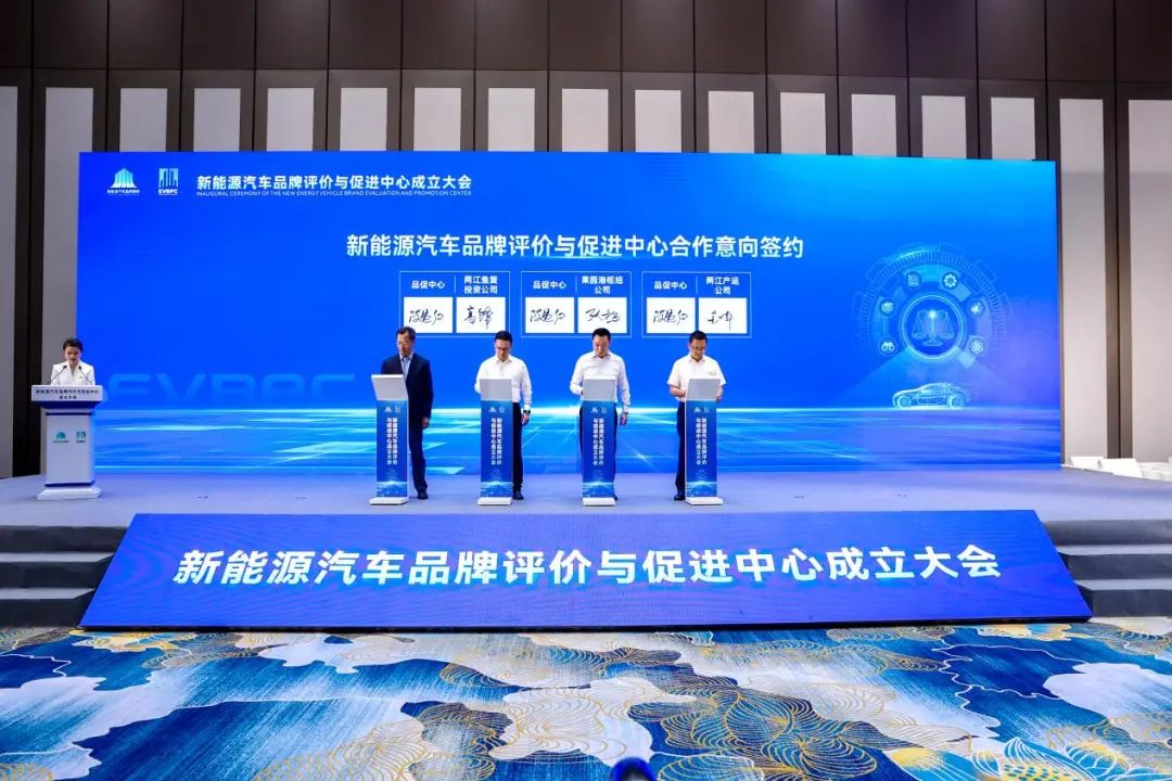 &#19975;&#35937;&#22478;&#23448;&#32593;&#28216;&#25103;&#20013;&#24515;&#65288;&#20013;&#22269;&#65289;&#23448;&#26041;&#32593;&#31449;