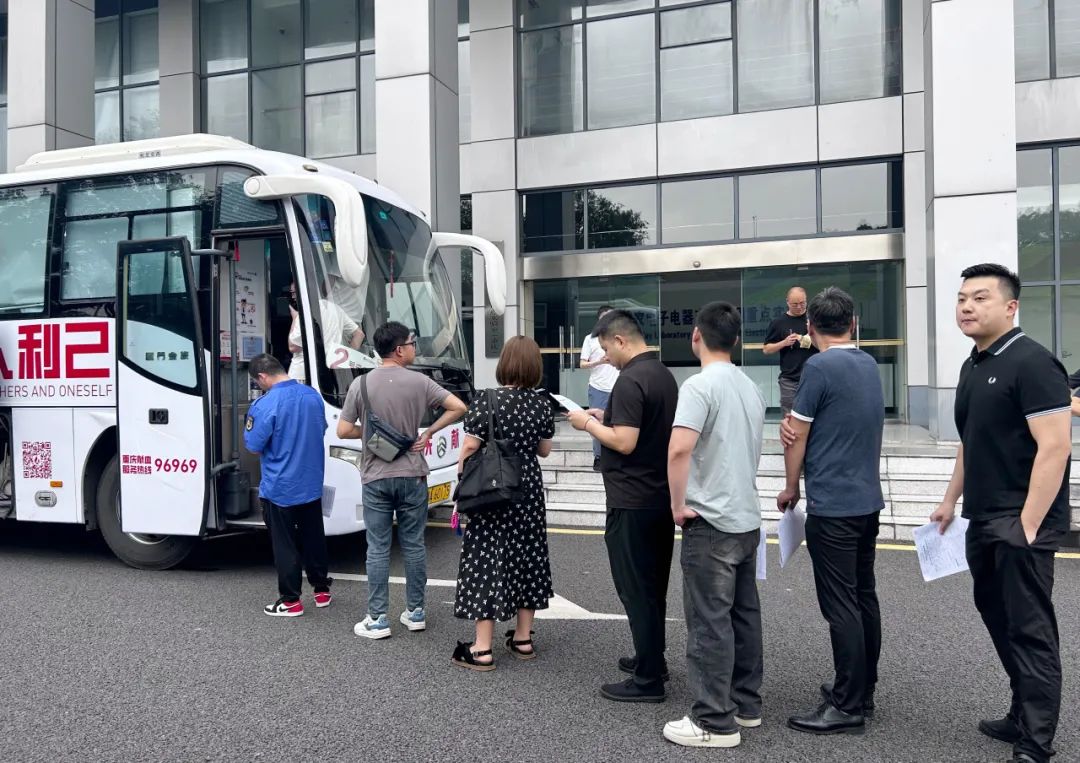 &#19975;&#35937;&#22478;&#23448;&#32593;&#28216;&#25103;&#20013;&#24515;&#65288;&#20013;&#22269;&#65289;&#23448;&#26041;&#32593;&#31449;